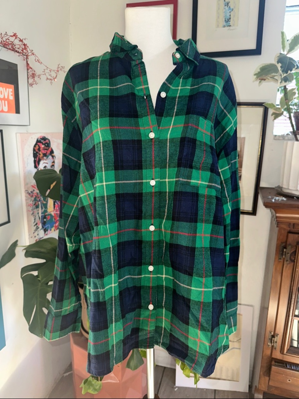 aerie Green and Navy Plaid Button-Down Shirt medium